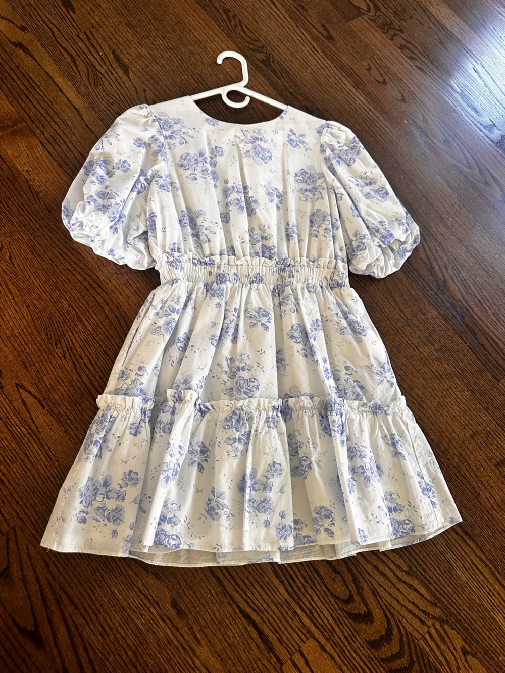 Blue Floral Puff-Sleeve Mini Dress — White & Light Blue